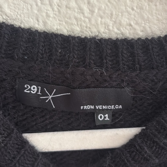 291 Venice Bolts 3/4 Sleeve Pullover - Picture 2 of 3